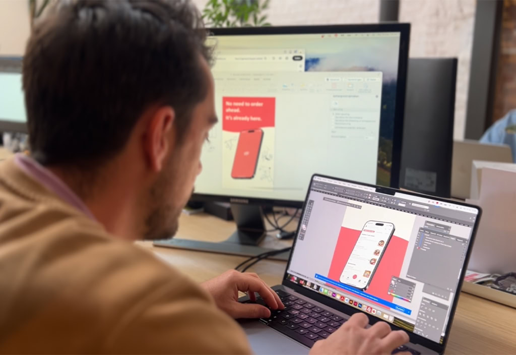 Professioneel grafisch ontwerp op maat Creatief grafisch ontwerpproces met schetsen en digitale tools
